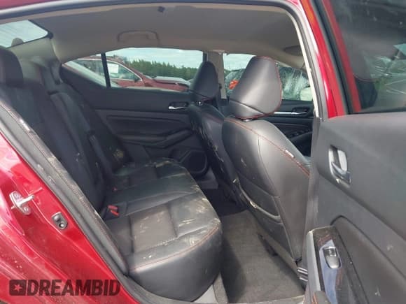 ✅ 2023 Nissan Altima SR • VIN: 1N4BL4CV1PN329808 • Lot: 43054681. Wystawiony na IAAI z przebiegiem 29 482 mil. Bezpłatny archiwum sprzedaży aukcyjnych z USA i szczegółowy raport historii pojazdu na DreamBid. Zdjęcie 8.