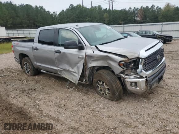 ✅ 2019 Toyota Tundra SR5 • VIN: 5TFDY5F1XKX807207 • Лот: 84447075. Опубликован ранее на Copart с пробегом 125 562 миль. Бесплатный доступ к архиву аукционных продаж из США и подробный отчёт об истории автомобиля на DreamBid. Изображение 4.