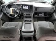 ✅ 2004 Chevrolet Silverado 1500 Z71 • VIN: 2GCEK19T841365815 • Лот: 92259205. Опубликован ранее на Copart с пробегом 179 627 миль. Бесплатный доступ к архиву аукционных продаж из США и подробный отчёт об истории автомобиля на DreamBid. Изображение 8.