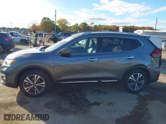 ✅ 2017 Nissan Rogue SL • VIN: 5N1AT2MV0HC761145 • Лот: 43506591. Опубликован ранее на IAAI с пробегом 117 810 миль. Бесплатный доступ к архиву аукционных продаж из США и подробный отчёт об истории автомобиля на DreamBid. Изображение 15.