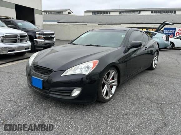 ✅ 2011 Hyundai Genesis Coupe Grand Touring • VIN: KMHHU6KH5BU061431 • Lot: 53547875. Wystawiony na Copart z przebiegiem 61 839 mil. Bezpłatny archiwum sprzedaży aukcyjnych z USA i szczegółowy raport historii pojazdu na DreamBid. Zdjęcie 2.