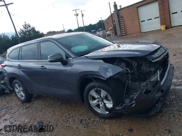 ✅ 2023 Toyota Highlander L • VIN: 5TDKDRAH9PS510232 • Lot: 43308085. Listed on IAAI with 24,556 mi. Free auction sales archive from the USA and detailed vehicle history report at DreamBid. Image 13.