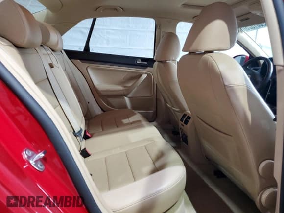 ✅ 2009 Volkswagen Jetta SE • VIN: 3VWRZ71K69M011873 • Lot: 52881525. Listed on Copart with 154,441 mi. Free auction sales archive from the USA and detailed vehicle history report at DreamBid. Image 10.