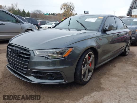 ✅ 2015 Audi A6 Prestige • VIN: WAUHGAFC7FN003900 • Lot: 41057785. Wystawiony na IAAI z przebiegiem 110 035 mil. Bezpłatny archiwum sprzedaży aukcyjnych z USA i szczegółowy raport historii pojazdu na DreamBid. Zdjęcie 2.