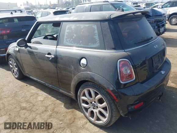 2010 MINI Hardtop S with VIN WMWMF7C50ATX41701, listed as a IAAI auction lot 43607245 with 146,196 mi miles and . Bid and sale history available at DreamBid. Image 3.