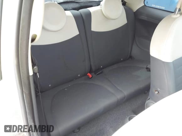 ✅ 2012 FIAT 500 Pop • VIN: 3C3CFFAR2CT200577 • Lot: 42340640. Wystawiony na IAAI z przebiegiem 145 889 mil. Bezpłatny archiwum sprzedaży aukcyjnych z USA i szczegółowy raport historii pojazdu na DreamBid. Zdjęcie 8.