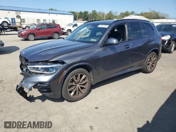 ✅ 2021 BMW X5 xDrive40i • VIN: 5UXCR6C04M9H35696 • Lot: 90028095. Wystawiony na Copart z przebiegiem 53 636 mil. Bezpłatny archiwum sprzedaży aukcyjnych z USA i szczegółowy raport historii pojazdu na DreamBid. Zdjęcie 1.
