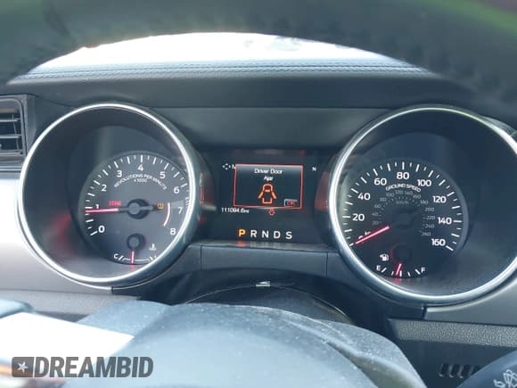 ✅ 2019 Ford Mustang EcoBoost Premium • VIN: 1FATP8UH8K5170934 • Lot: 43560507. Listed on IAAI with 111,094 mi. Free auction sales archive from the USA and detailed vehicle history report at DreamBid. Image 7.