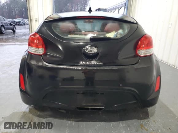 ✅ 2012 Hyundai Veloster w/Gray Int • VIN: KMHTC6AD5CU032380 • Lot: 83985464. Wystawiony na Copart z przebiegiem 107 715 mil. Bezpłatny archiwum sprzedaży aukcyjnych z USA i szczegółowy raport historii pojazdu na DreamBid. Zdjęcie 6.