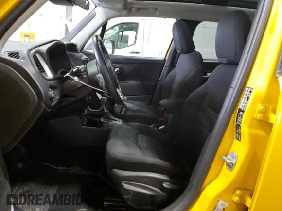 ✅ 2018 Jeep Renegade Altitude • VIN: ZACCJABB5JPH55476 • Lot: 57614255. Wystawiony na Copart z przebiegiem 113 897 mil. Bezpłatny archiwum sprzedaży aukcyjnych z USA i szczegółowy raport historii pojazdu na DreamBid. Zdjęcie 7.