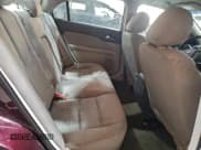 ✅ 2011 Ford Fusion S • VIN: 3FAHP0GAXBR260203 • Лот: 93601985. Опубликован ранее на Copart с пробегом 215 661 миль. Бесплатный доступ к архиву аукционных продаж из США и подробный отчёт об истории автомобиля на DreamBid. Изображение 10.