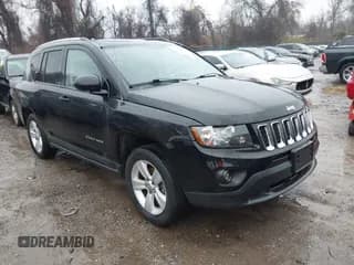 ✅ 2015 Jeep Compass Sport • VIN: 1C4NJCBB1FD203614 • Lot: 43834419. Wystawiony na IAAI z przebiegiem 136 640 mil. Bezpłatny archiwum sprzedaży aukcyjnych z USA i szczegółowy raport historii pojazdu na DreamBid. Zdjęcie 1.