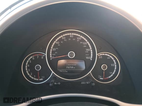 ✅ 2013 Volkswagen Beetle Turbo • VIN: 3VWV67AT8DM608578 • Лот: 41790485. Опубликован ранее на Copart с пробегом 79 258 миль. Бесплатный доступ к архиву аукционных продаж из США и подробный отчёт об истории автомобиля на DreamBid. Изображение 9.