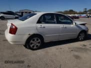 ✅ 2005 Kia Spectra LX • VIN: KNAFE121955148890 • Lot: 91065485. Wystawiony na Copart z przebiegiem 246 091 mil. Bezpłatny archiwum sprzedaży aukcyjnych z USA i szczegółowy raport historii pojazdu na DreamBid. Zdjęcie 3.