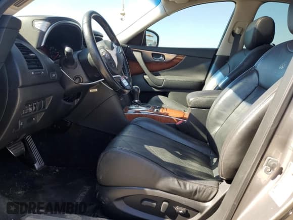 ✅ 2011 Infiniti FX • VIN: JN8AS1MW6BM140718 • Lot: 85102865. Listed on Copart with 150,179 mi. Free auction sales archive from the USA and detailed vehicle history report at DreamBid. Image 7.