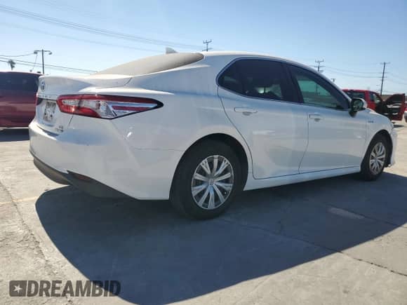 2020 Toyota Camry Hybrid LE with VIN 4T1C31AK7LU011371, listed as a Copart auction lot 71658965 with 122,867 mi miles and Salvage title. Bid and sale history available at DreamBid. Image 3.
