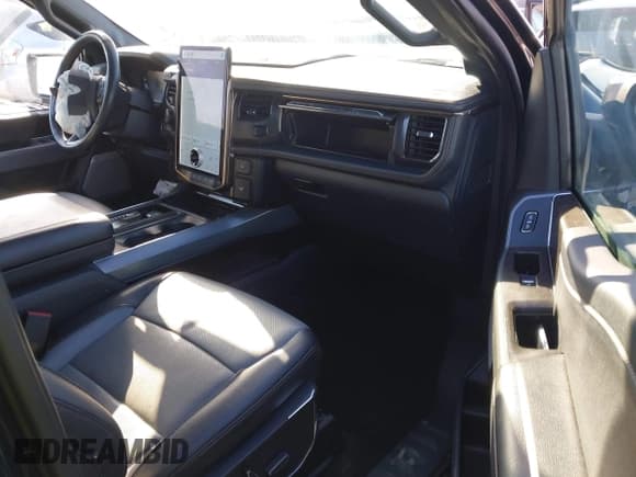 ✅ 2022 Ford F-150 Lightning Pro • VIN: 1FT6W1EV8NWG04113 • Лот: 41765532. Опубликован ранее на IAAI с пробегом 48 990 миль. Бесплатный доступ к архиву аукционных продаж из США и подробный отчёт об истории автомобиля на DreamBid. Изображение 5.