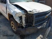 ✅ 2014 Chevrolet Silverado 1500 Work Truck • VIN: 1GCNCPEH0EZ303884 • Lot: 43303401. Wystawiony na IAAI z przebiegiem 147 454 mil. Bezpłatny archiwum sprzedaży aukcyjnych z USA i szczegółowy raport historii pojazdu na DreamBid. Zdjęcie 6.