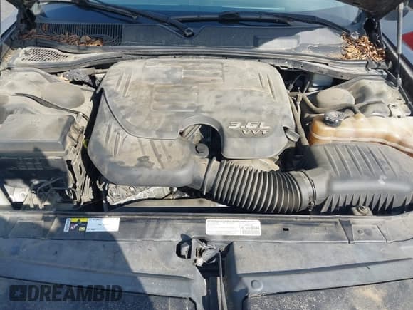 ✅ 2013 Dodge Challenger Rallye Redline • VIN: 2C3CDYAG3DH517925 • Lot: 41774052. Wystawiony na IAAI z przebiegiem 151 207 mil. Bezpłatny archiwum sprzedaży aukcyjnych z USA i szczegółowy raport historii pojazdu na DreamBid. Zdjęcie 10.