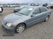 ✅ 2005 Mercedes-Benz C 320 • VIN: WDBRF64J65F595807 • Lot: 43162417. Wystawiony na IAAI z przebiegiem Nie podano. Bezpłatny archiwum sprzedaży aukcyjnych z USA i szczegółowy raport historii pojazdu na DreamBid. Zdjęcie 2.