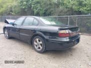 ✅ 2002 Pontiac Bonneville SLE • VIN: 1G2HY54KX24177224 • Lot: 42268134. Wystawiony na IAAI z przebiegiem 107 935 mil. Bezpłatny archiwum sprzedaży aukcyjnych z USA i szczegółowy raport historii pojazdu na DreamBid. Zdjęcie 3.