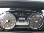 ✅ 2017 Mercedes-Benz E 300 Luxury • VIN: WDDZF4KB9HA166024 • Лот: 89682245. Опубликован ранее на Copart с пробегом 76 203 миль. Бесплатный доступ к архиву аукционных продаж из США и подробный отчёт об истории автомобиля на DreamBid. Изображение 9.