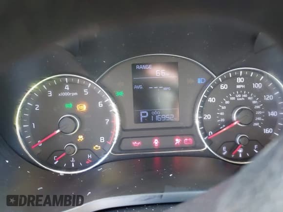 ✅ 2015 Kia Forte LX • VIN: KNAFX4A6XF5289428 • Lot: 43455077. Wystawiony na IAAI z przebiegiem 116 952 mil. Bezpłatny archiwum sprzedaży aukcyjnych z USA i szczegółowy raport historii pojazdu na DreamBid. Zdjęcie 7.