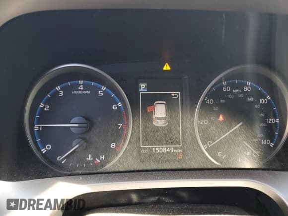 ✅ 2017 Toyota RAV4 XLE • VIN: JTMWFREV7HJ702274 • Lot: 90707365. Listed on Copart with 150,849 mi. Free auction sales archive from the USA and detailed vehicle history report at DreamBid. Image 9.