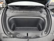 ✅ 2024 Tesla Model Y Long Range • VIN: 7SAYGDEE6RF989661 • Lot: 87372145. Wystawiony na Copart z przebiegiem 59 050 mil. Bezpłatny archiwum sprzedaży aukcyjnych z USA i szczegółowy raport historii pojazdu na DreamBid. Zdjęcie 11.