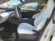 ✅ 2023 Tesla Model Y Long Range • VIN: 7SAYGAEE5PF809727 • Lot: 43759525. Wystawiony na Copart z przebiegiem 29 590 mil. Bezpłatny archiwum sprzedaży aukcyjnych z USA i szczegółowy raport historii pojazdu na DreamBid. Zdjęcie 7.