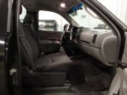 ✅ 2013 Chevrolet Silverado 1500 Work Truck • VIN: 1GCNKPEX3DZ115496 • Lot: 42607569. Wystawiony na IAAI z przebiegiem 126 823 mil. Bezpłatny archiwum sprzedaży aukcyjnych z USA i szczegółowy raport historii pojazdu na DreamBid. Zdjęcie 5.