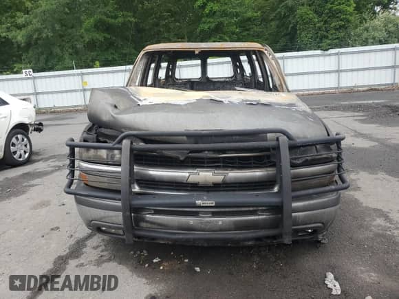 2001 Chevrolet Suburban LT with VIN 3GNGK26U11G234408, listed as a Copart auction lot 60958245 with Not provided miles and Salvage title. Bid and sale history available at DreamBid. Image 5.