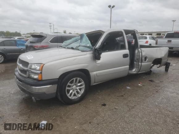 ✅ 2004 Chevrolet Silverado 1500 LS • VIN: 2GCEC19T541248982 • Лот: 73205724. Опубликован ранее на Copart с пробегом 137 684 миль. Бесплатный доступ к архиву аукционных продаж из США и подробный отчёт об истории автомобиля на DreamBid. Изображение 1.
