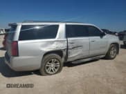 ✅ 2017 Chevrolet Suburban LS • VIN: 1GNSCGEC1HR139533 • Lot: 74292594. Wystawiony na Copart z przebiegiem 150 442 mil. Bezpłatny archiwum sprzedaży aukcyjnych z USA i szczegółowy raport historii pojazdu na DreamBid. Zdjęcie 3.