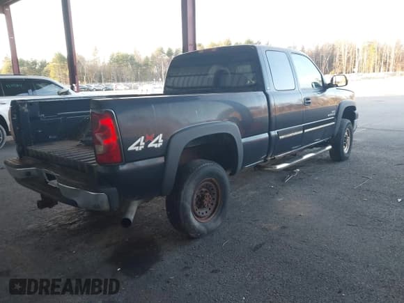 ✅ 2006 Chevrolet Silverado 2500HD LT2 • VIN: 1GCHK29D46E164149 • Лот: 43762921. Опубликован ранее на IAAI с пробегом 383 992 миль. Бесплатный доступ к архиву аукционных продаж из США и подробный отчёт об истории автомобиля на DreamBid. Изображение 4.