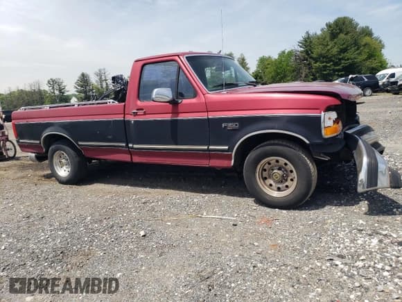 ✅ 1995 Ford F-150 • VIN: 1FTEF15N7SNB13223 • Lot: 56002595. Wystawiony na Copart z przebiegiem Nie podano. Bezpłatny archiwum sprzedaży aukcyjnych z USA i szczegółowy raport historii pojazdu na DreamBid. Zdjęcie 4.