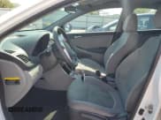 ✅ 2017 Hyundai Accent SE • VIN: KMHCT4AE0HU334860 • Лот: 64896624. Опубликован ранее на Copart с пробегом 117 079 миль. Бесплатный доступ к архиву аукционных продаж из США и подробный отчёт об истории автомобиля на DreamBid. Изображение 7.