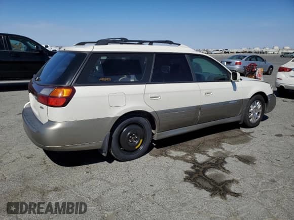 ✅ 2004 Subaru Legacy Outback Limited • VIN: 4S3BH686947607332 • Лот: 71365645. Опубликован ранее на Copart с пробегом 158 725 миль. Бесплатный доступ к архиву аукционных продаж из США и подробный отчёт об истории автомобиля на DreamBid. Изображение 3.