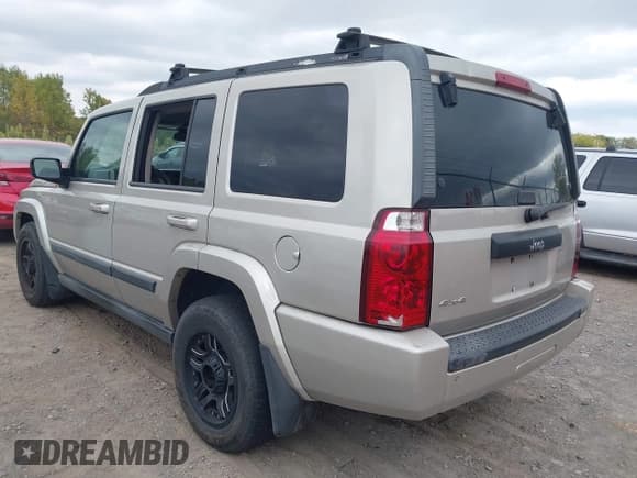 ✅ 2007 Jeep Commander Sport • VIN: 1J8HG48K57C510082 • Лот: 43268463. Опубликован ранее на IAAI с пробегом 177 942 миль. Бесплатный доступ к архиву аукционных продаж из США и подробный отчёт об истории автомобиля на DreamBid. Изображение 3.