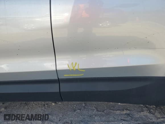 ✅ 2018 Hyundai Santa Fe 2.4L • VIN: 5XYZU3LB4JG517646 • Лот: 64790204. Опубликован ранее на Copart с пробегом 82 436 миль. Бесплатный доступ к архиву аукционных продаж из США и подробный отчёт об истории автомобиля на DreamBid. Изображение 13.