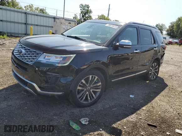 ✅ 2018 Ford Explorer Platinum • VIN: 1FM5K8HT1JGC53748 • Лот: 70819415. Опубликован ранее на Copart с пробегом 94 131 миль. Бесплатный доступ к архиву аукционных продаж из США и подробный отчёт об истории автомобиля на DreamBid. Изображение 1.