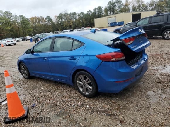 ✅ 2017 Hyundai Elantra Value Edition • VIN: 5NPD84LF5HH118481 • Lot: 90295175. Listed on Copart with 97,422 mi. Free auction sales archive from the USA and detailed vehicle history report at DreamBid. Image 2.