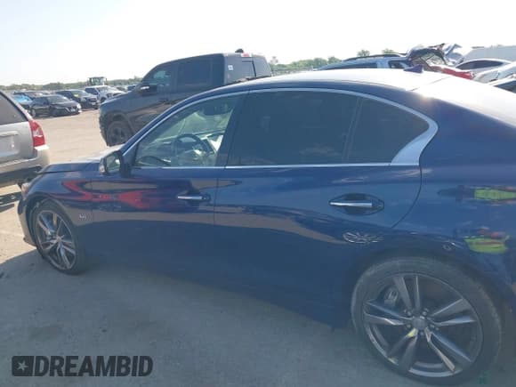 ✅ 2017 Infiniti Q50 Premium • VIN: JN1EV7AR9HM832182 • Lot: 42243097. Listed on IAAI with 99,742 mi. Free auction sales archive from the USA and detailed vehicle history report at DreamBid. Image 14.
