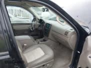 ✅ 2003 Ford Explorer Eddie Bauer • VIN: 1FMDU74W03UB93711 • Лот: 41928384. Опубликован ранее на IAAI с пробегом 187 255 миль. Бесплатный доступ к архиву аукционных продаж из США и подробный отчёт об истории автомобиля на DreamBid. Изображение 5.