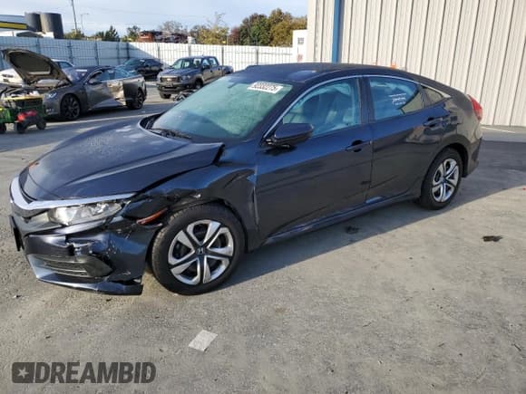 ✅ 2017 Honda Civic LX • VIN: 19XFC2F5XHE219082 • Lot: 92332275. Wystawiony na Copart z przebiegiem 78 440 mil. Bezpłatny archiwum sprzedaży aukcyjnych z USA i szczegółowy raport historii pojazdu na DreamBid. Zdjęcie 1.