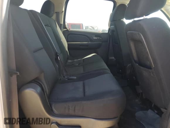 ✅ 2014 Chevrolet Suburban • VIN: 1GNSC5E06ER138660 • Lot: 86876575. Wystawiony na Copart z przebiegiem 159 523 mil. Bezpłatny archiwum sprzedaży aukcyjnych z USA i szczegółowy raport historii pojazdu na DreamBid. Zdjęcie 11.