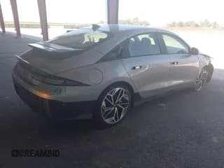 ✅ 2025 Hyundai Ioniq 6 SEL • VIN: KMHM34AA0SA092310 • Лот: 43075865. Опубликован ранее на IAAI с пробегом 5 296 миль. Бесплатный доступ к архиву аукционных продаж из США и подробный отчёт об истории автомобиля на DreamBid. Изображение 4.