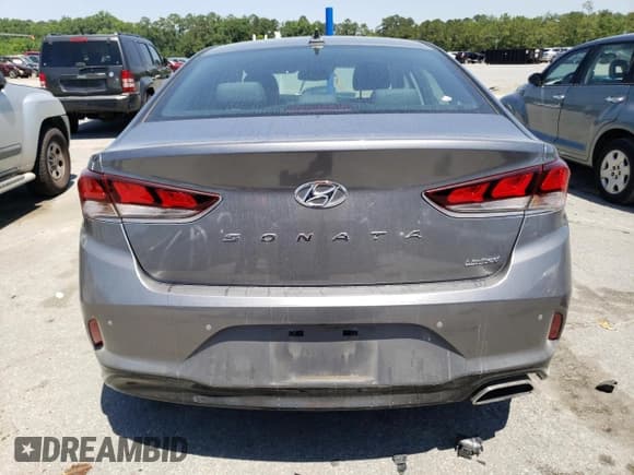 ✅ 2018 Hyundai Sonata Limited • VIN: 5NPE34AF5JH662555 • Лот: 49252073. Опубликован ранее на Copart с пробегом 22 941 миль. Бесплатный доступ к архиву аукционных продаж из США и подробный отчёт об истории автомобиля на DreamBid. Изображение 6.