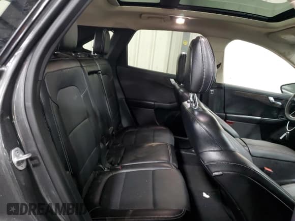 ✅ 2020 Ford Escape Titanium • VIN: 1FMCU9J98LUA37003 • Лот: 45955255. Опубликован ранее на Copart с пробегом 108 237 миль. Бесплатный доступ к архиву аукционных продаж из США и подробный отчёт об истории автомобиля на DreamBid. Изображение 11.