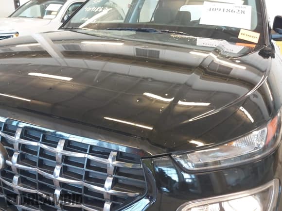 ✅ 2024 Hyundai Venue Limited • VIN: KMHRC8A39RU299012 • Lot: 40918628. Listed on IAAI with 7,955 mi. Free auction sales archive from the USA and detailed vehicle history report at DreamBid. Image 19.